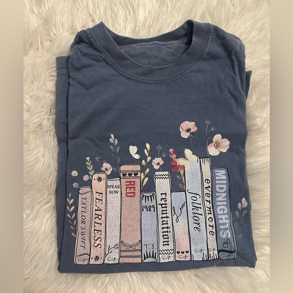 Pre TTPD Taylor Swift Comfor Colors shirt!